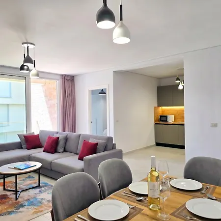 Beachside Apartamento *