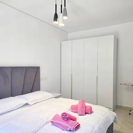 Beachside Apartamento Plazhi San Pietro
