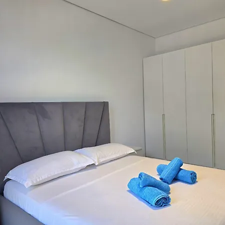 Beachside Apartamento Plazhi San Pietro